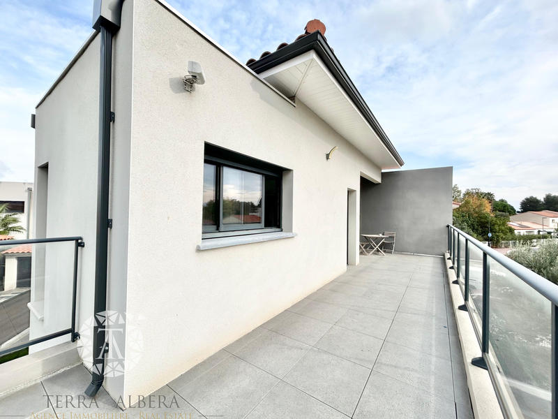 Maison - 111 m² - 4 pièces