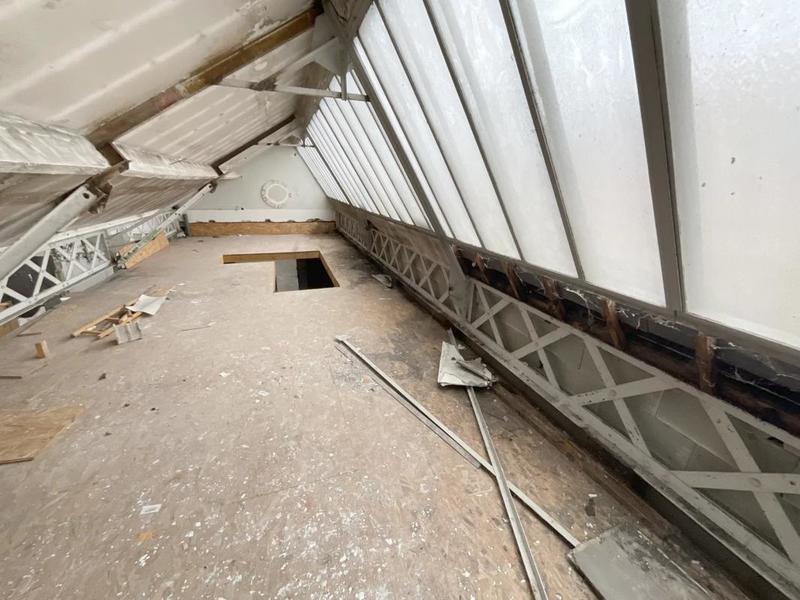 Loft - 237 m² - 2 pièces