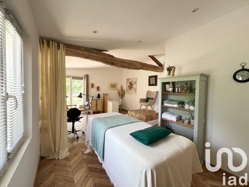 Maison - 259 m² - 8 pièces