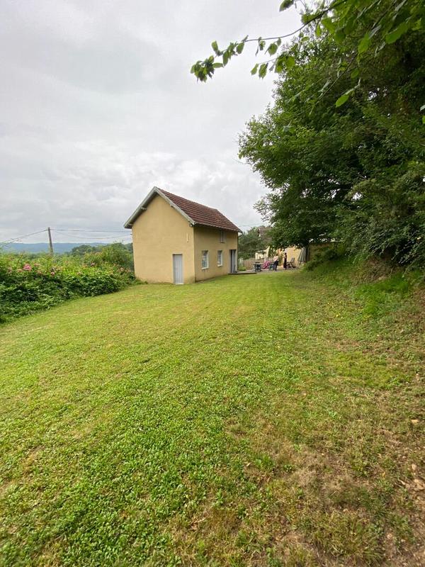 Maison - 93 m² - 4 pièces