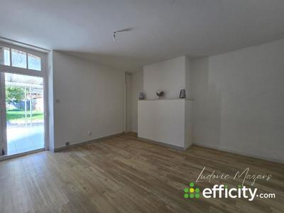 Maison - 121 m² - 5 pièces
