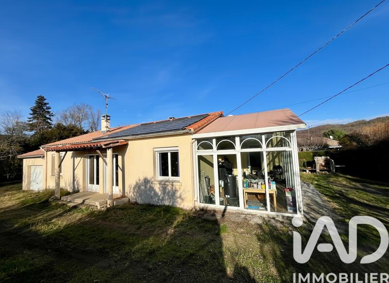 Maison - 99 m² - 5 pièces