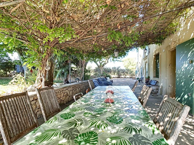 Bastide - 558 m² - 10 pièces