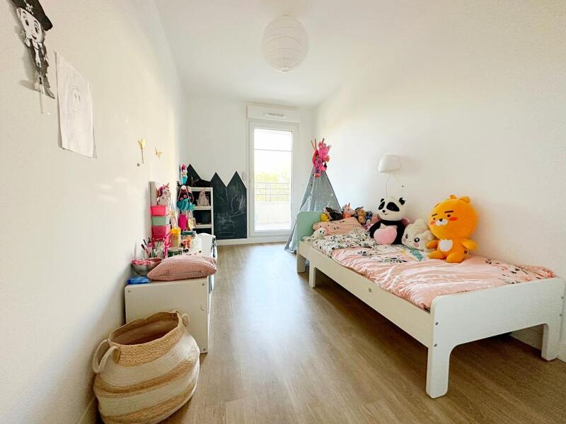 Appartement - 97 m² - 5 pièces