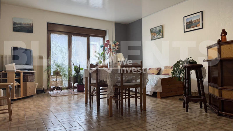 Maison - 213 m² - 8 pièces