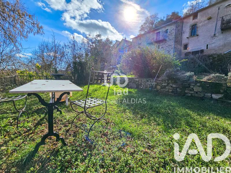 Maison - 96 m² - 4 pièces