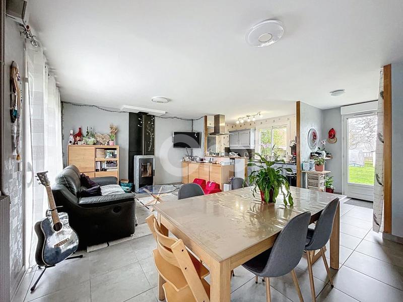 Maison - 88 m² - 5 pièces