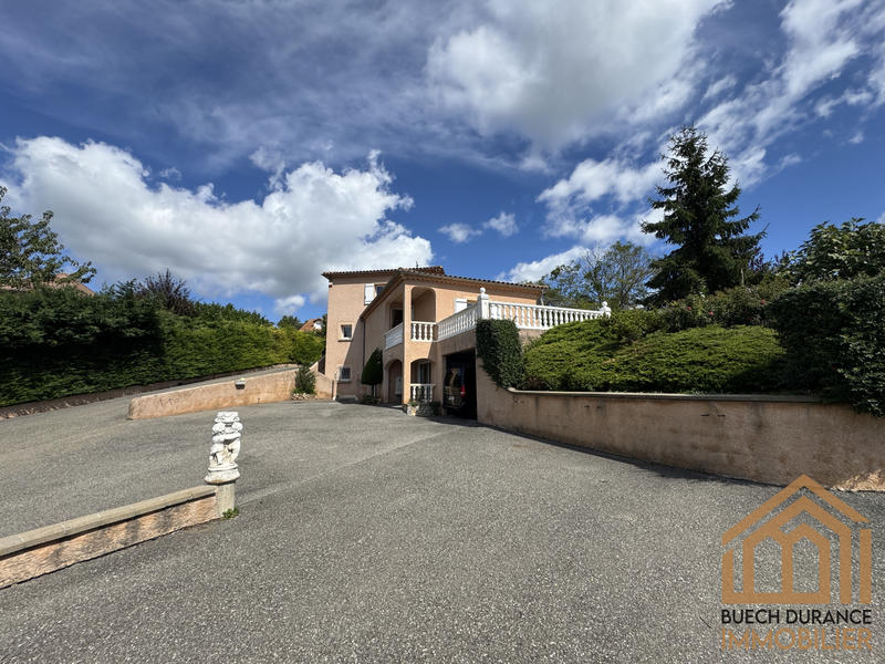 Maison - 155 m² - 5 pièces