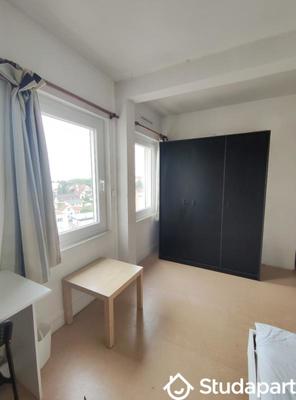 Chambre - 9 m² - 1 pièce