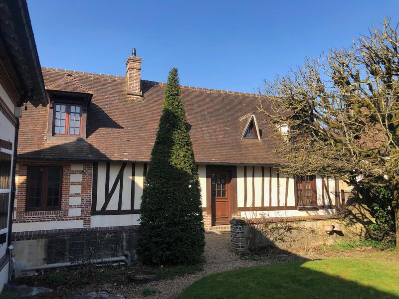 Maison - 232 m² - 9 pièces