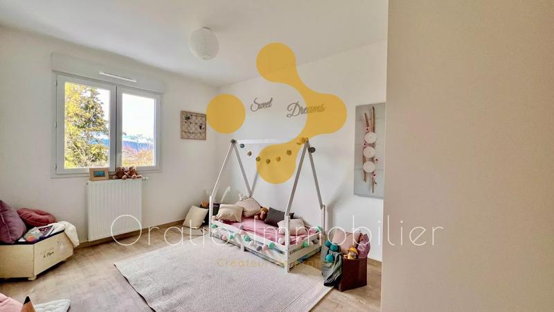 Appartement - 99 m² - 4 pièces