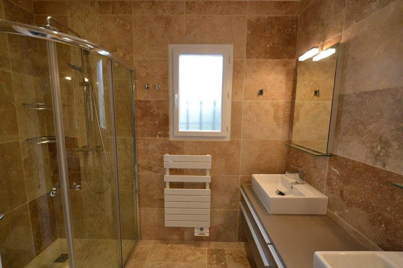 Villa - 186 m² - 6 pièces