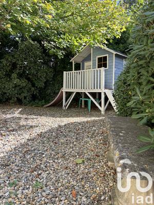 Maison - 217 m² - 8 pièces