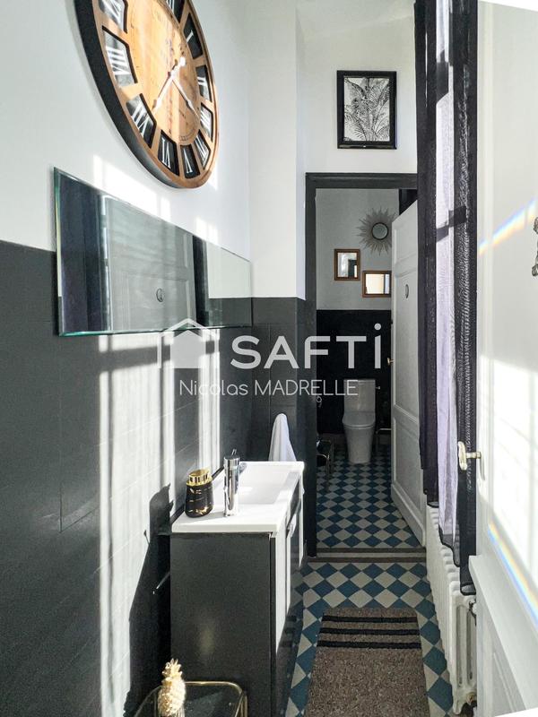 Maison de maîtres - 450 m² - 12 pièces