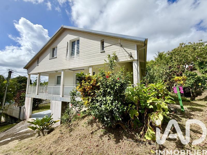 Maison - 151 m² - 5 pièces