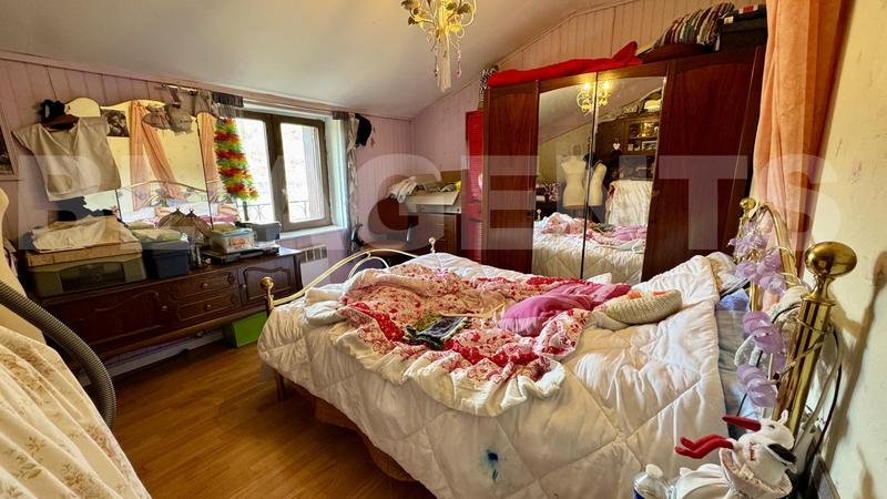 Maison de village - 216 m² - 11 pièces