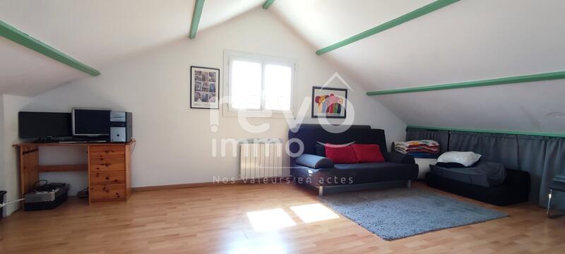 Maison - 144 m² - 5 pièces