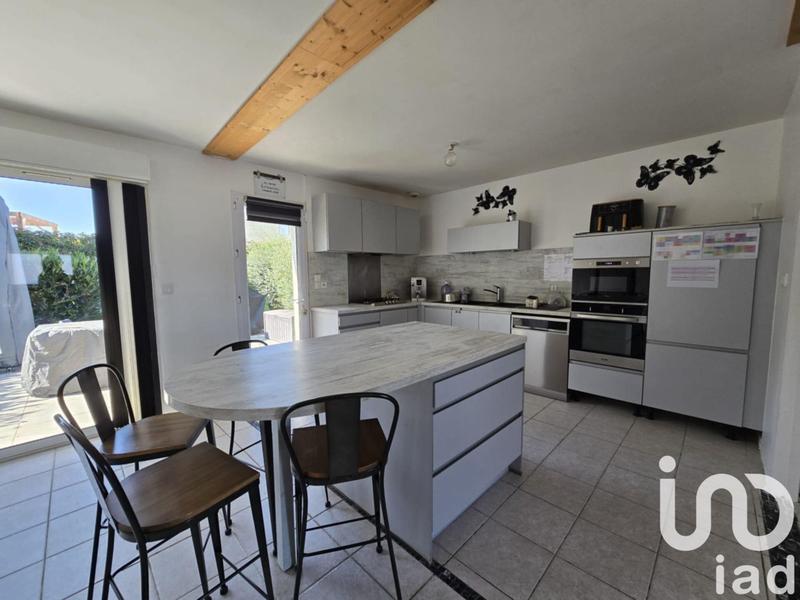 Maison - 166 m² - 8 pièces