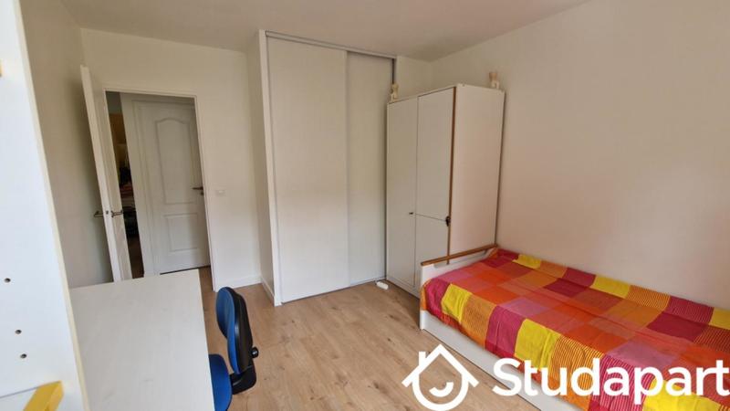 Chambre - 12 m² - 1 pièce