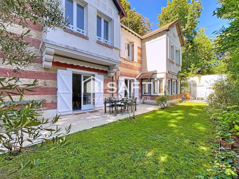 Maison de maîtres - 156 m² - 6 pièces