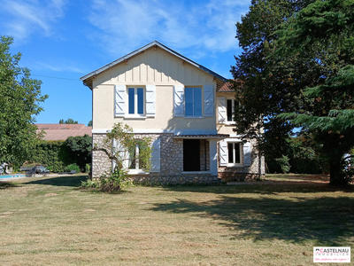 Maison traditionnelle - 182 m² - 6 pièces