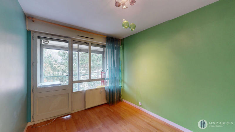 Appartement - 80 m² - 4 pièces