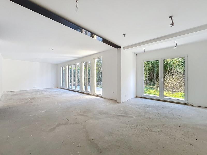 Maison - 260 m² - 10 pièces