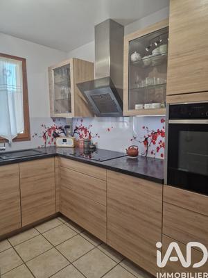 Maison - 100 m² - 6 pièces