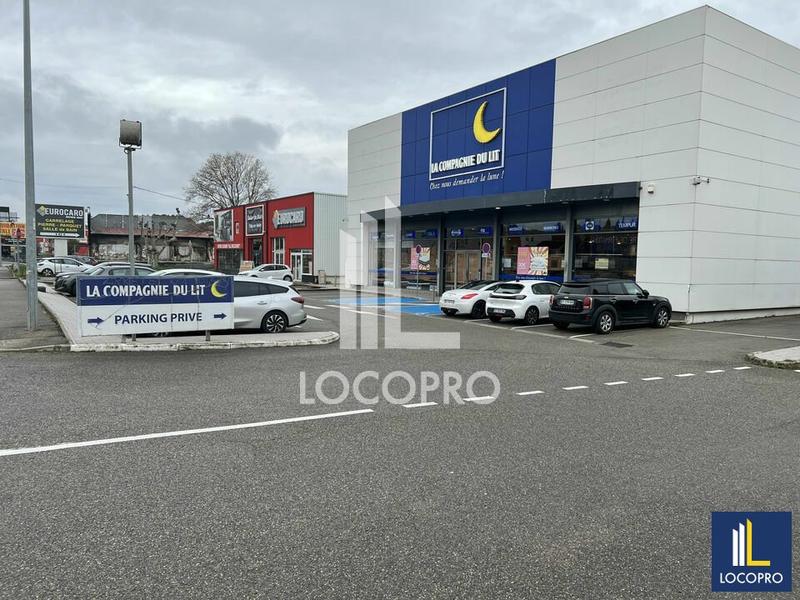 Local commercial - 578 m²