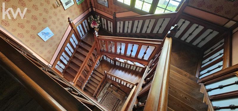 Maison de domaine équestre - 650 m² - 10 pièces