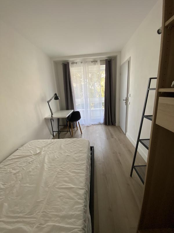 Appartement - 105 m² - 7 pièces