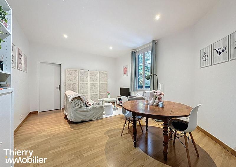 Immeuble - 103 m² - 4 pièces