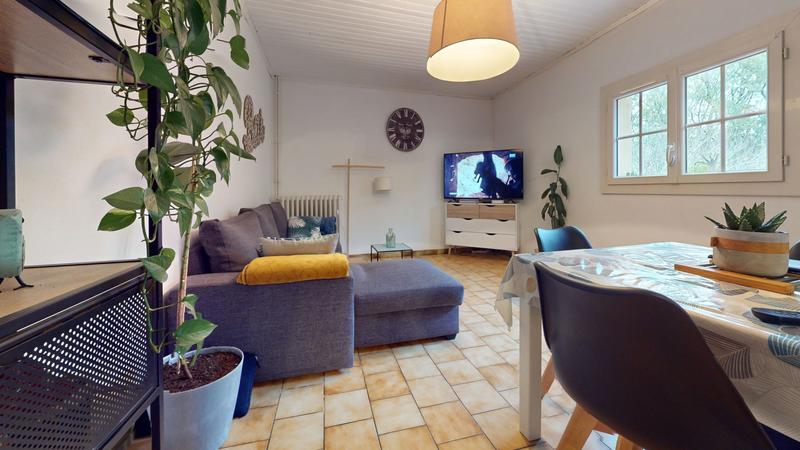 Maison - 430 m² - 16 pièces