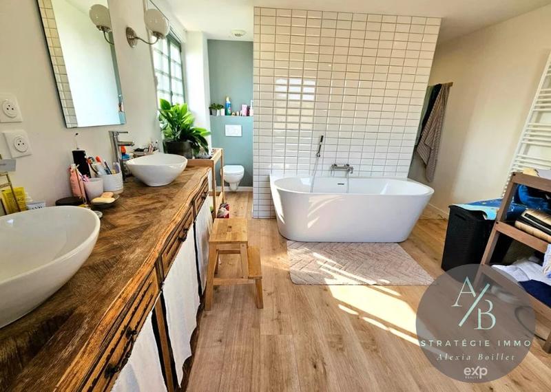 Maison - 150 m² - 5 pièces