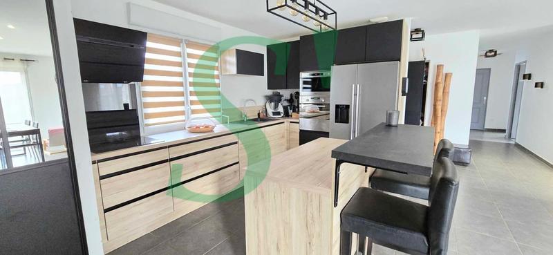 Maison - 170 m² - 7 pièces