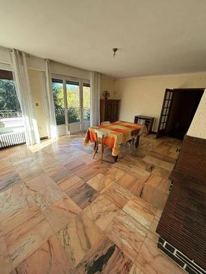 Maison - 186 m² - 6 pièces