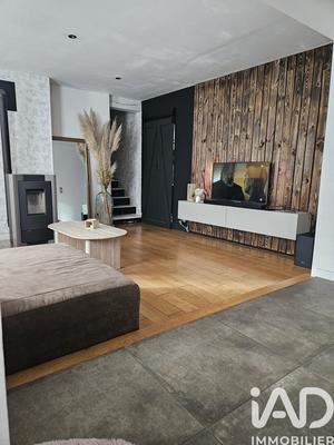 Maison - 160 m² - 8 pièces