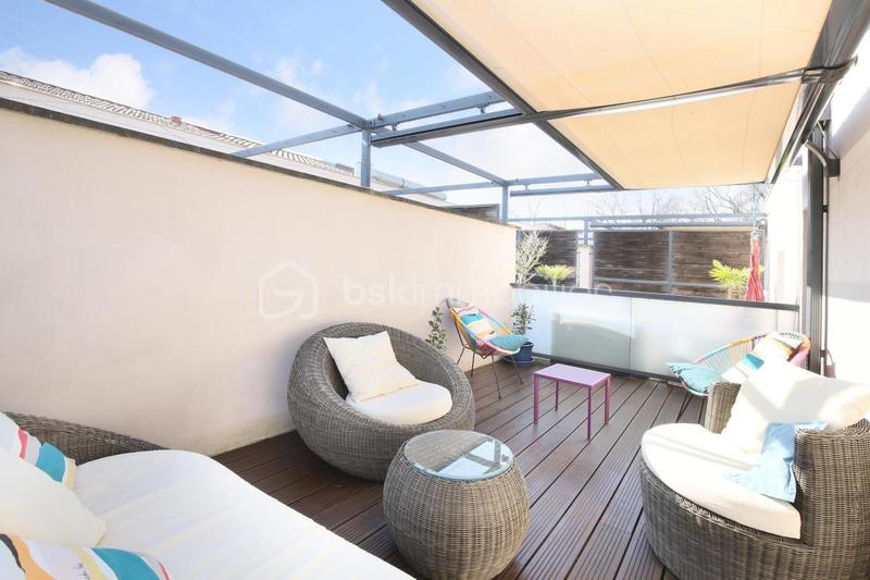 Appartement - 90 m² - 4 pièces