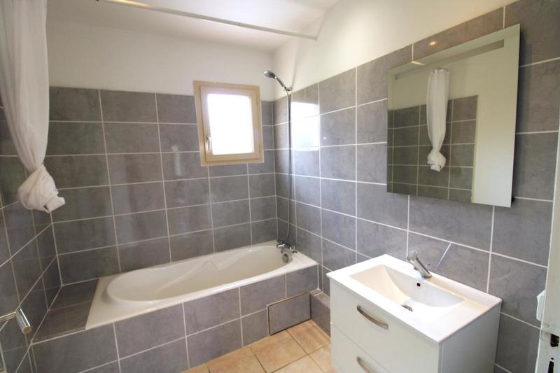 Maison - 103 m² - 4 pièces