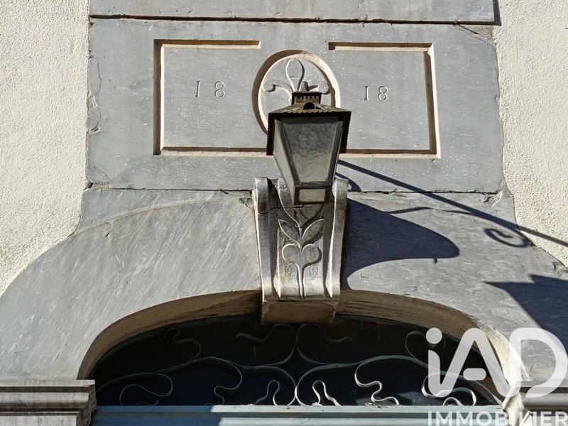 Maison - 383 m² - 12 pièces