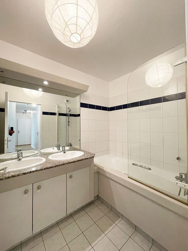 Appartement - 86 m² - 4 pièces