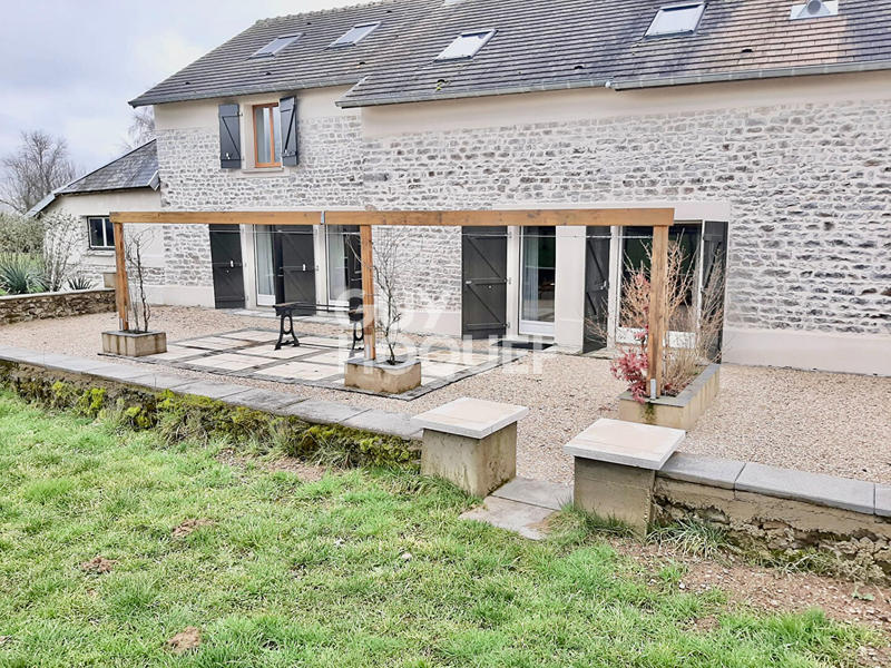 Maison - 413 m² - 7 pièces