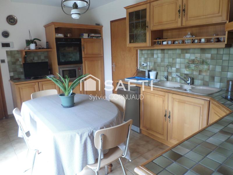 Maison - 137 m² - 6 pièces