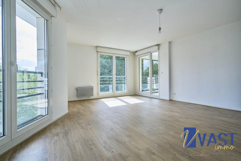 Appartement - 102 m² - 4 pièces