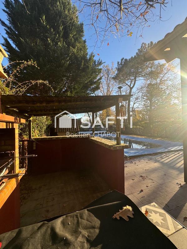 Maison - 162 m² - 6 pièces