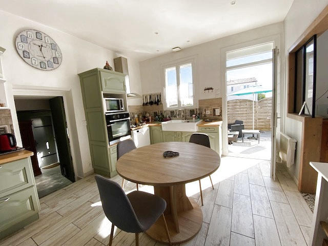 Maison - 172 m² - 7 pièces