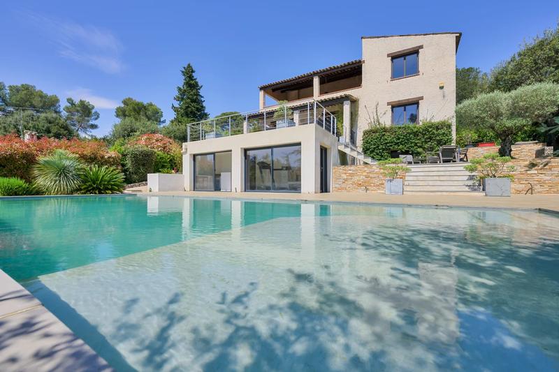 Maison - 166 m² - 5 pièces