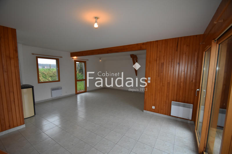 Maison - 93 m² - 4 pièces