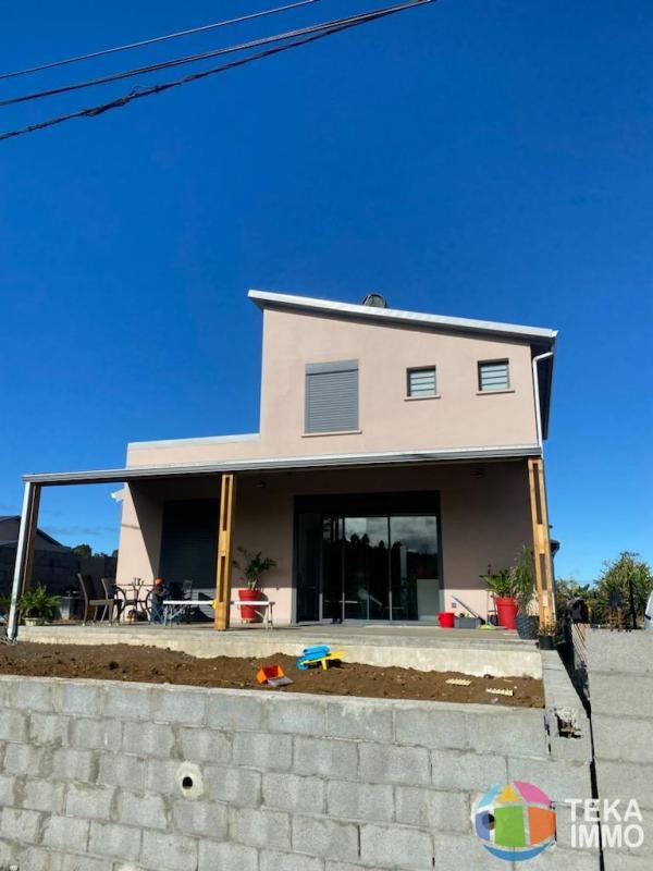 Maison - 94 m² - 4 pièces