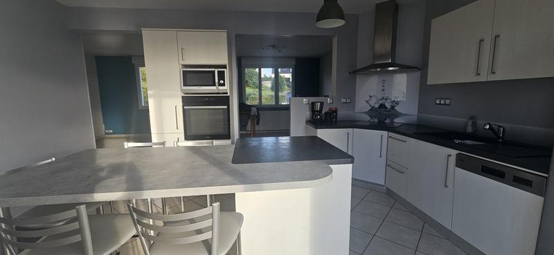 Maison traditionnelle - 122 m² - 6 pièces